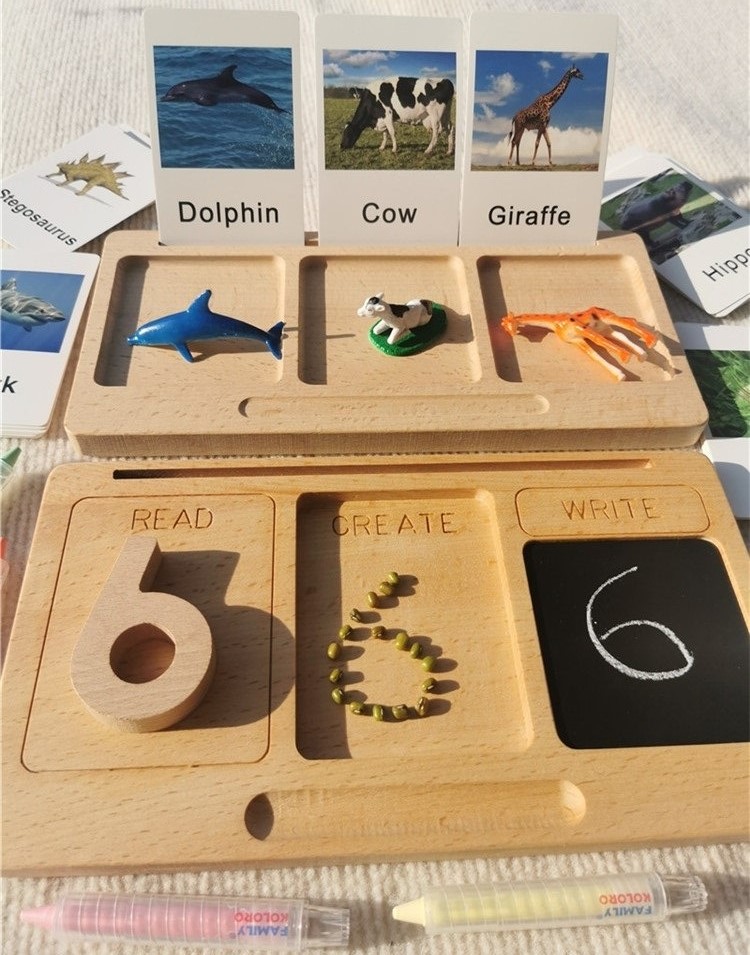 Montessori Shelf Toy - チョーク付き学習タブレット,モンテッソーリ玩具,木製,分割トレイ,シミュレーション動物,黒と白